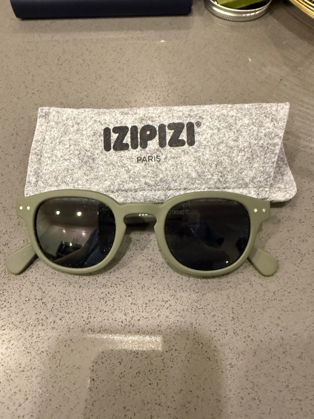 Izipizi #C green glasses